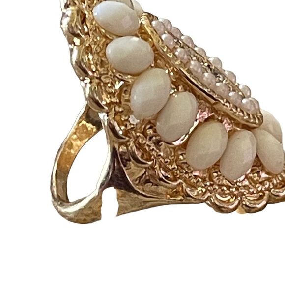 NWOT pearl rhinestone gold tone ring size US side 6.5 - Picture 5 of 7